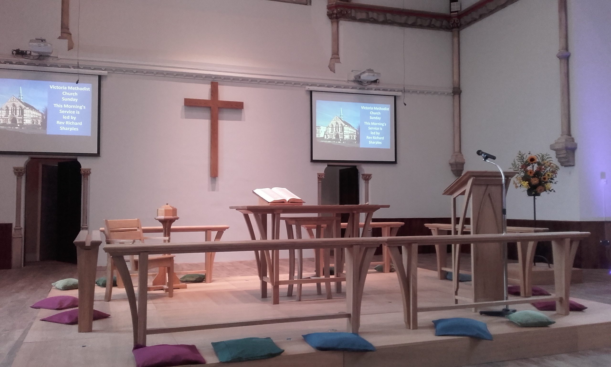 Vic communion area